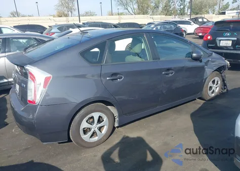 2012 Toyota Prius Three z USA, uszkodzony, nr VIN JTDKN3DU9C5465845